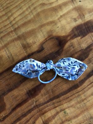 Noeud sur élastique à cheveux blue cherry