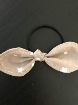 Noeud sur élastique "étoiles grises"