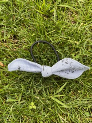 Noeud sur élastique "gris"