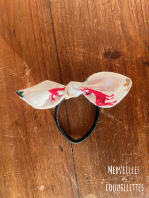 Noeud sur élastique noël